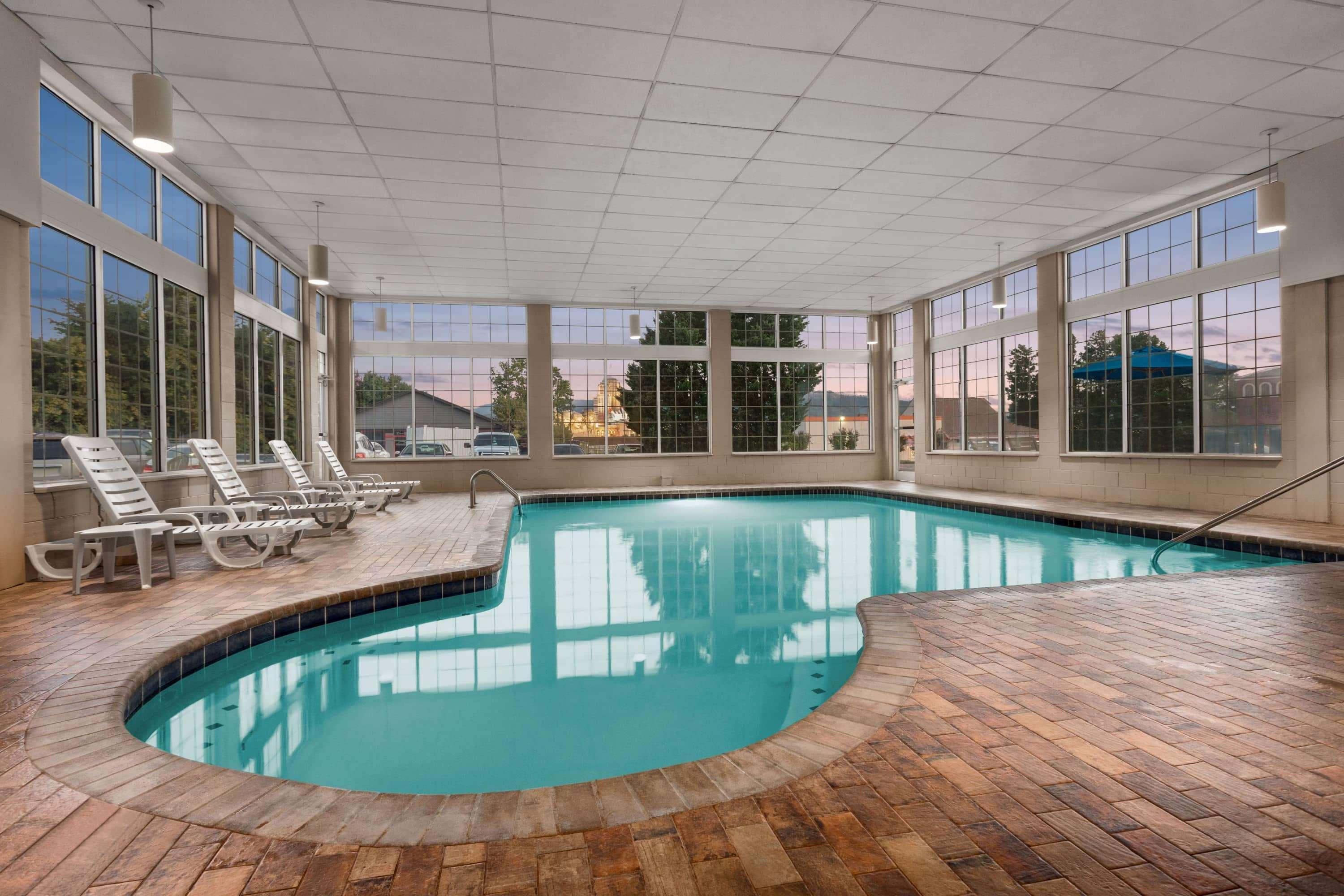 Hotel Ramada By Wyndham Pigeon Forge North Zewnętrze zdjęcie