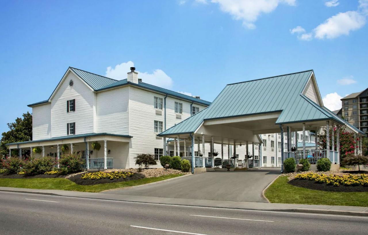Hotel Ramada By Wyndham Pigeon Forge North Zewnętrze zdjęcie
